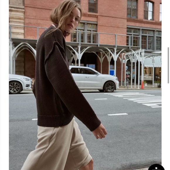 Zara Sweaters - Zara STITCH DETAIL KNIT SWEATER